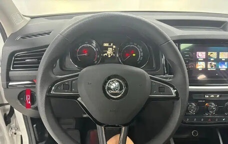 Skoda Kamiq I, 2022 год, 1 571 000 рублей, 11 фотография
