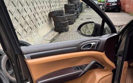 Porsche Cayenne III, 2011 год, 2 500 000 рублей, 10 фотография