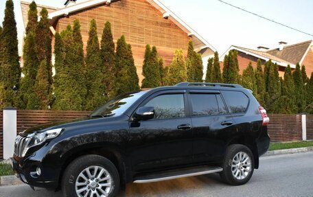 Toyota Land Cruiser Prado 150 рестайлинг 2, 2016 год, 4 250 000 рублей, 15 фотография