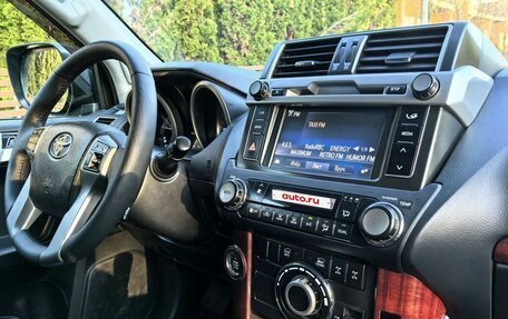 Toyota Land Cruiser Prado 150 рестайлинг 2, 2016 год, 4 250 000 рублей, 19 фотография