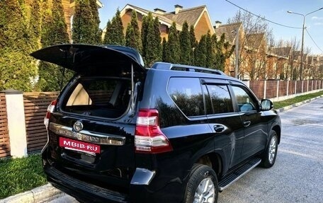 Toyota Land Cruiser Prado 150 рестайлинг 2, 2016 год, 4 250 000 рублей, 10 фотография