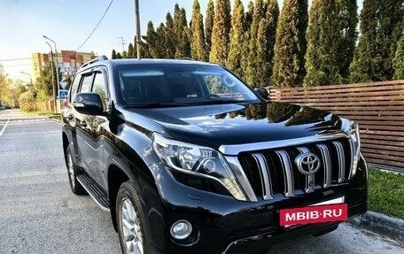 Toyota Land Cruiser Prado 150 рестайлинг 2, 2016 год, 4 250 000 рублей, 2 фотография