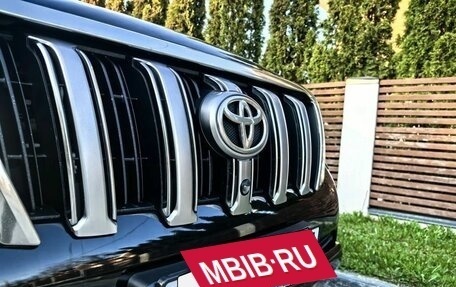 Toyota Land Cruiser Prado 150 рестайлинг 2, 2016 год, 4 250 000 рублей, 22 фотография