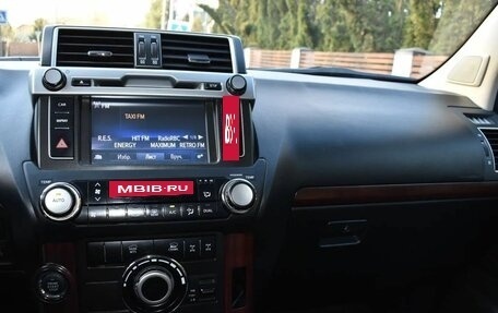 Toyota Land Cruiser Prado 150 рестайлинг 2, 2016 год, 4 250 000 рублей, 20 фотография