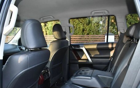 Toyota Land Cruiser Prado 150 рестайлинг 2, 2016 год, 4 250 000 рублей, 29 фотография
