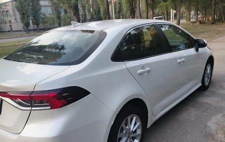 Toyota Corolla, 2021 год, 1 850 000 рублей, 2 фотография