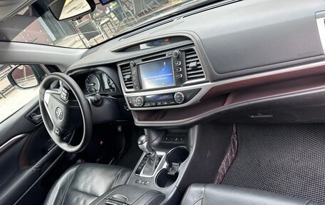 Toyota Highlander III, 2014 год, 3 300 000 рублей, 7 фотография
