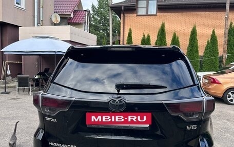 Toyota Highlander III, 2014 год, 3 300 000 рублей, 5 фотография
