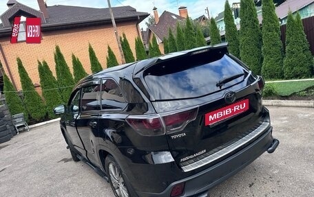 Toyota Highlander III, 2014 год, 3 300 000 рублей, 3 фотография