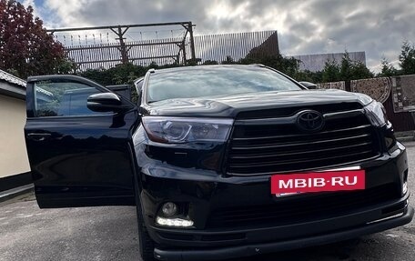 Toyota Highlander III, 2014 год, 3 300 000 рублей, 21 фотография