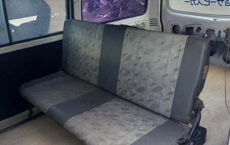 Mazda Bongo IV, 2001 год, 330 000 рублей, 2 фотография