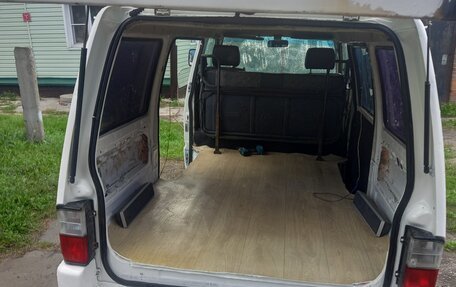 Mazda Bongo IV, 2001 год, 330 000 рублей, 5 фотография