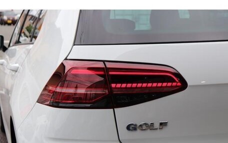 Volkswagen Golf VII, 2019 год, 1 280 000 рублей, 25 фотография