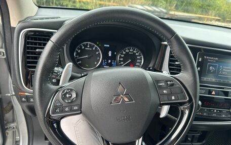 Mitsubishi Outlander III рестайлинг 3, 2019 год, 3 049 000 рублей, 11 фотография