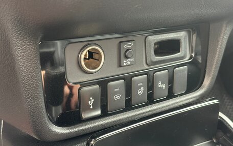 Mitsubishi Outlander III рестайлинг 3, 2019 год, 3 049 000 рублей, 15 фотография