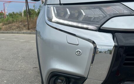 Mitsubishi Outlander III рестайлинг 3, 2019 год, 3 049 000 рублей, 23 фотография