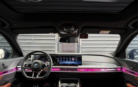 BMW 7 серия, 2024 год, 15 000 000 рублей, 12 фотография