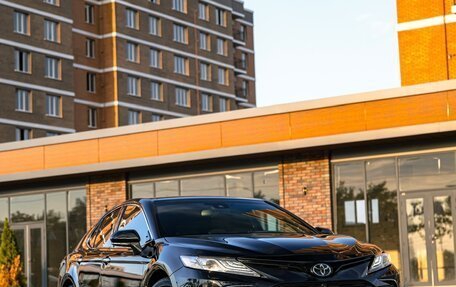 Toyota Camry, 2021 год, 2 800 000 рублей, 2 фотография