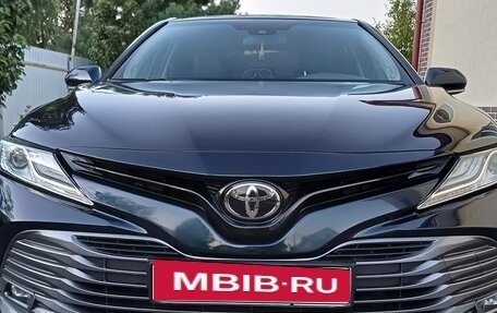 Toyota Camry, 2018 год, 2 800 000 рублей, 1 фотография