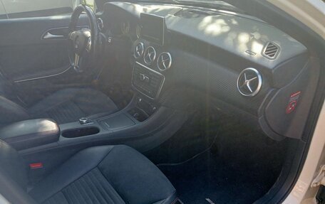 Mercedes-Benz A-Класс, 2015 год, 1 067 000 рублей, 14 фотография