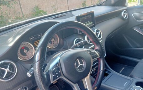 Mercedes-Benz A-Класс, 2015 год, 1 067 000 рублей, 12 фотография