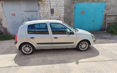 Renault Clio III, 2003 год, 320 000 рублей, 2 фотография