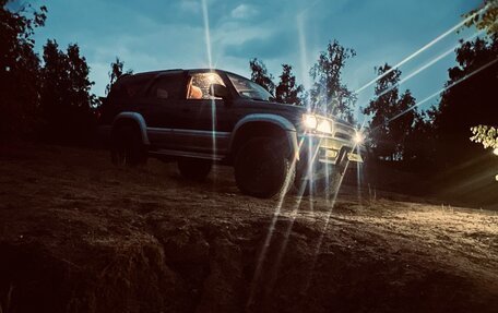 Toyota Hilux Surf III рестайлинг, 1997 год, 1 400 000 рублей, 9 фотография