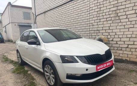 Skoda Octavia, 2019 год, 1 350 000 рублей, 2 фотография