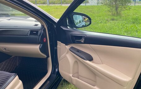 Toyota Camry, 2012 год, 1 870 000 рублей, 7 фотография