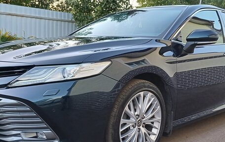 Toyota Camry, 2018 год, 2 800 000 рублей, 3 фотография