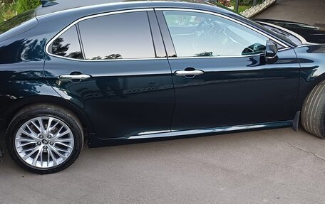 Toyota Camry, 2018 год, 2 800 000 рублей, 6 фотография