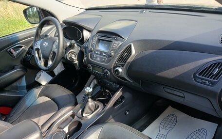 Hyundai ix35 I рестайлинг, 2015 год, 1 300 000 рублей, 12 фотография