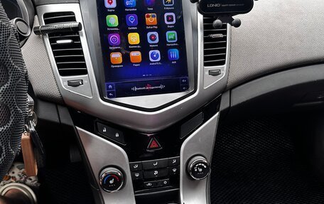 Chevrolet Cruze II, 2010 год, 490 000 рублей, 18 фотография