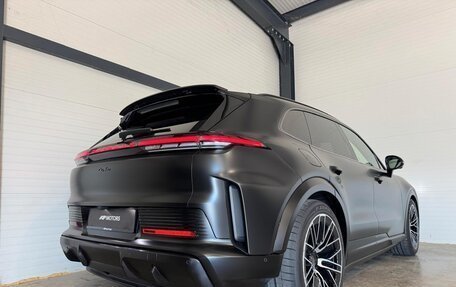 Porsche Cayenne, 2026 год, 28 930 000 рублей, 2 фотография