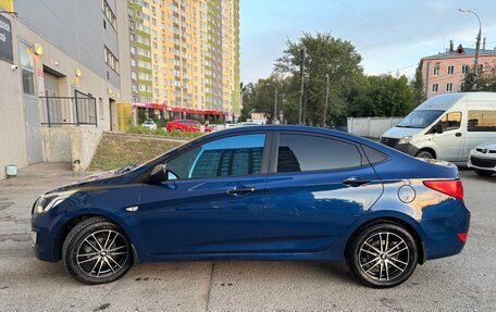 Hyundai Solaris II рестайлинг, 2015 год, 850 000 рублей, 3 фотография