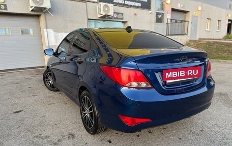 Hyundai Solaris II рестайлинг, 2015 год, 850 000 рублей, 4 фотография