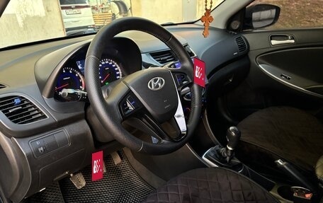 Hyundai Solaris II рестайлинг, 2015 год, 850 000 рублей, 9 фотография