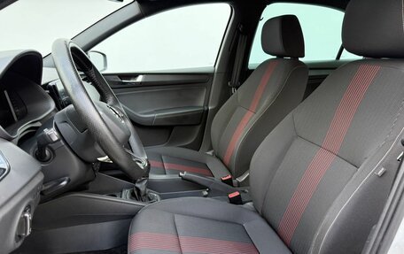 Skoda Rapid II, 2021 год, 1 600 000 рублей, 10 фотография