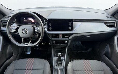 Skoda Rapid II, 2021 год, 1 600 000 рублей, 13 фотография