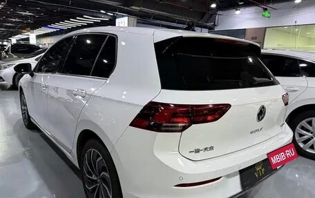 Volkswagen Golf VIII, 2024 год, 2 107 000 рублей, 4 фотография