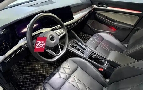 Volkswagen Golf VIII, 2024 год, 2 107 000 рублей, 7 фотография