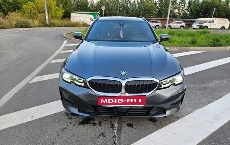 BMW 3 серия, 2020 год, 2 450 000 рублей, 17 фотография