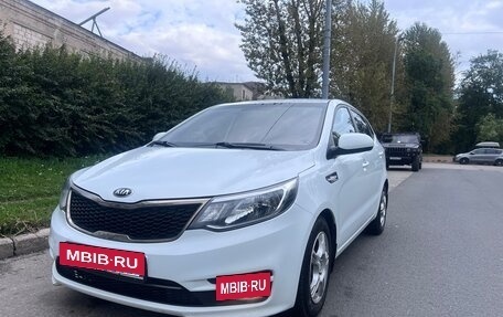 KIA Rio III рестайлинг, 2016 год, 989 000 рублей, 3 фотография
