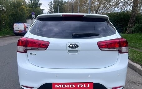 KIA Rio III рестайлинг, 2016 год, 989 000 рублей, 7 фотография