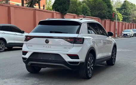 Volkswagen T-Roc I, 2022 год, 1 250 700 рублей, 3 фотография