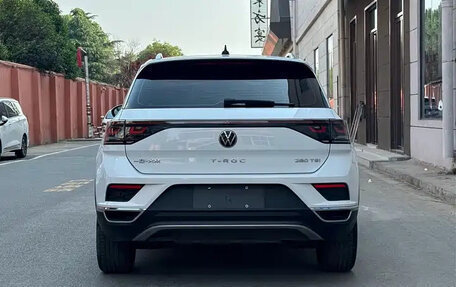 Volkswagen T-Roc I, 2022 год, 1 250 700 рублей, 4 фотография
