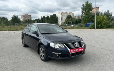 Volkswagen Passat B6, 2007 год, 780 000 рублей, 2 фотография