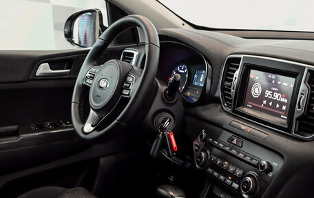 KIA Sportage IV рестайлинг, 2018 год, 2 250 000 рублей, 12 фотография