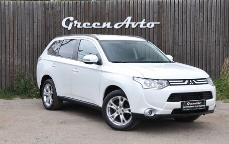 Mitsubishi Outlander III рестайлинг 3, 2014 год, 1 670 000 рублей, 7 фотография