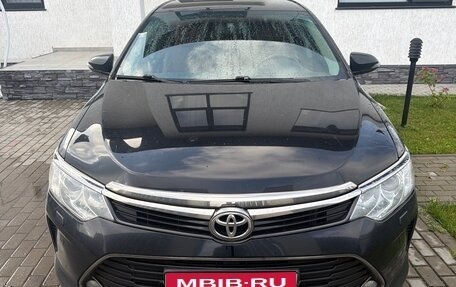Toyota Camry, 2017 год, 1 850 000 рублей, 1 фотография